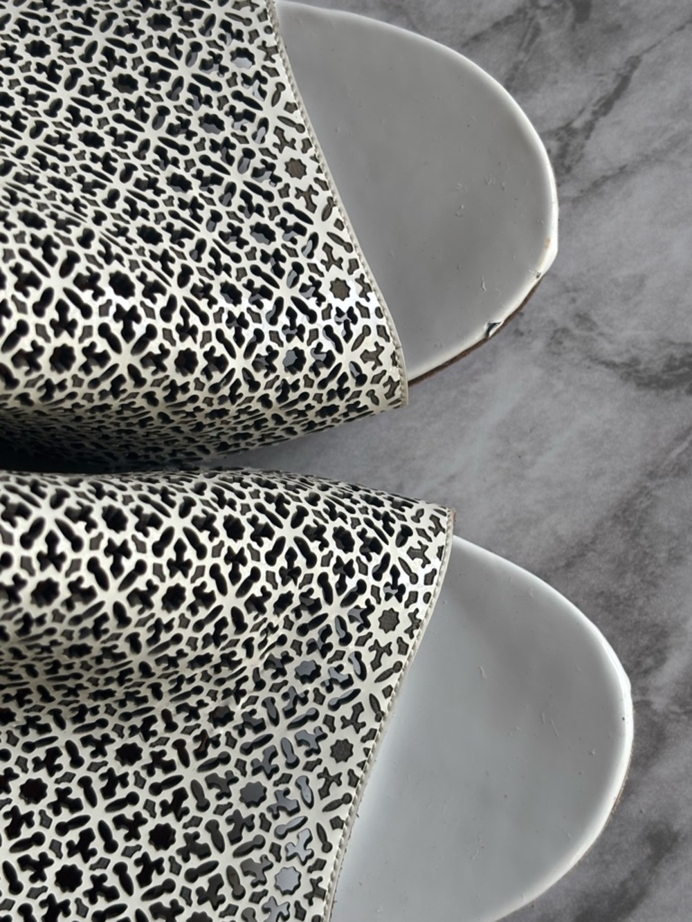 CLERGERIE PARIS White Perforated Patterned Leather Open-Toe Mule Heels size 37 - Picture 9 of 9